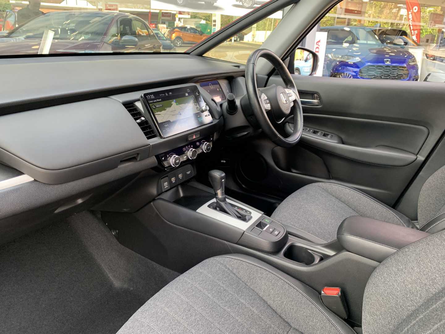 Honda JAZZ 1.5 i-MMD Hybrid EX 5dr eCVT - Image 2
